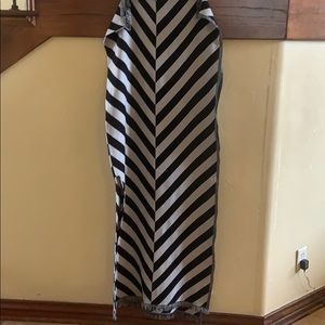 Lululemon wool shawl.  Black/White chevron print.